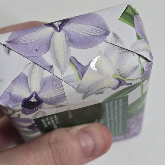 Mistral for Longeood Gardens Orchid Luxury Soap - Picture 3 of 11